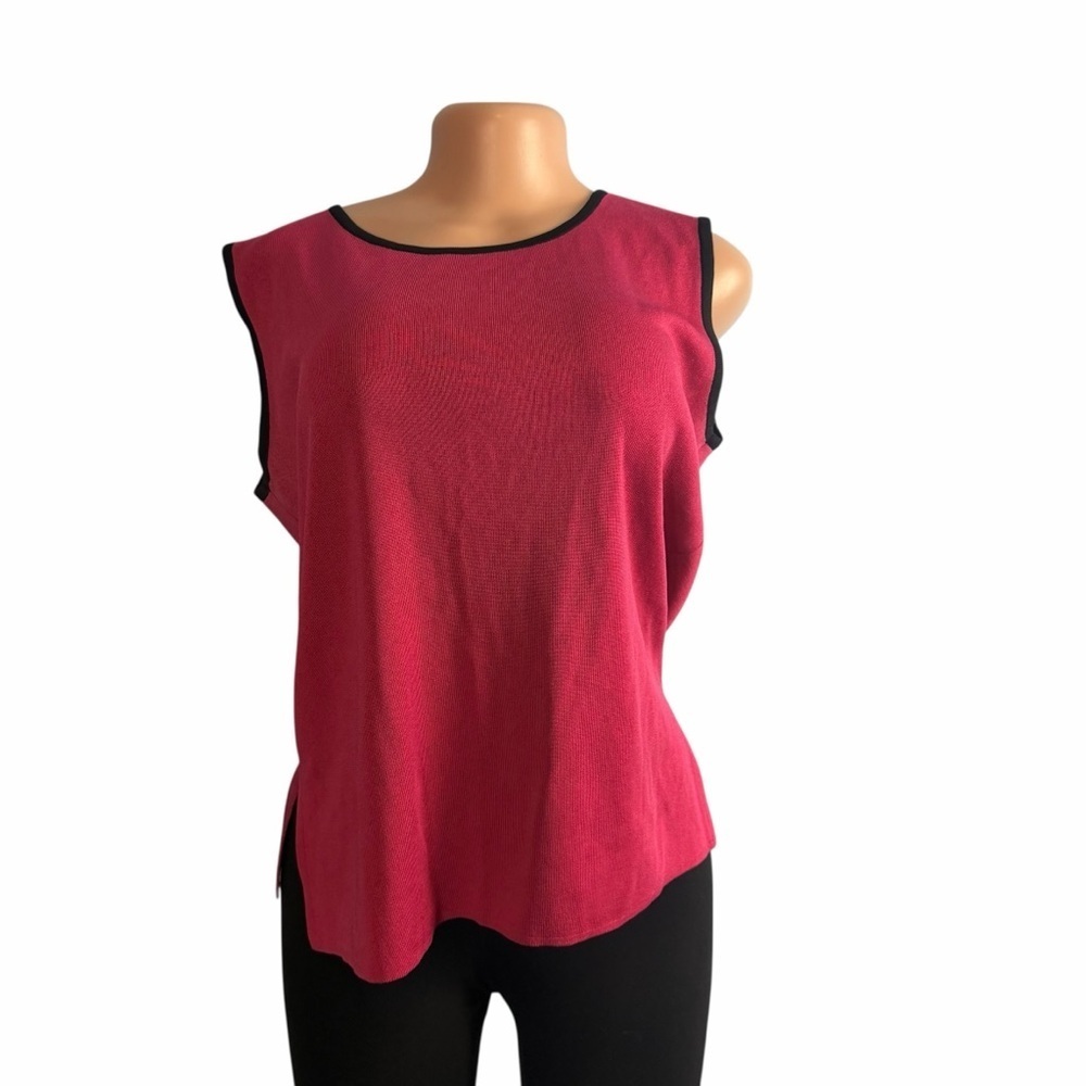 3/$30 ☀️ Misook Sleeveless Pink Top with Black Border